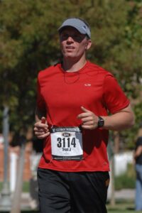 Chiropractor Trent Burrup runs St. George Marathon in 2014